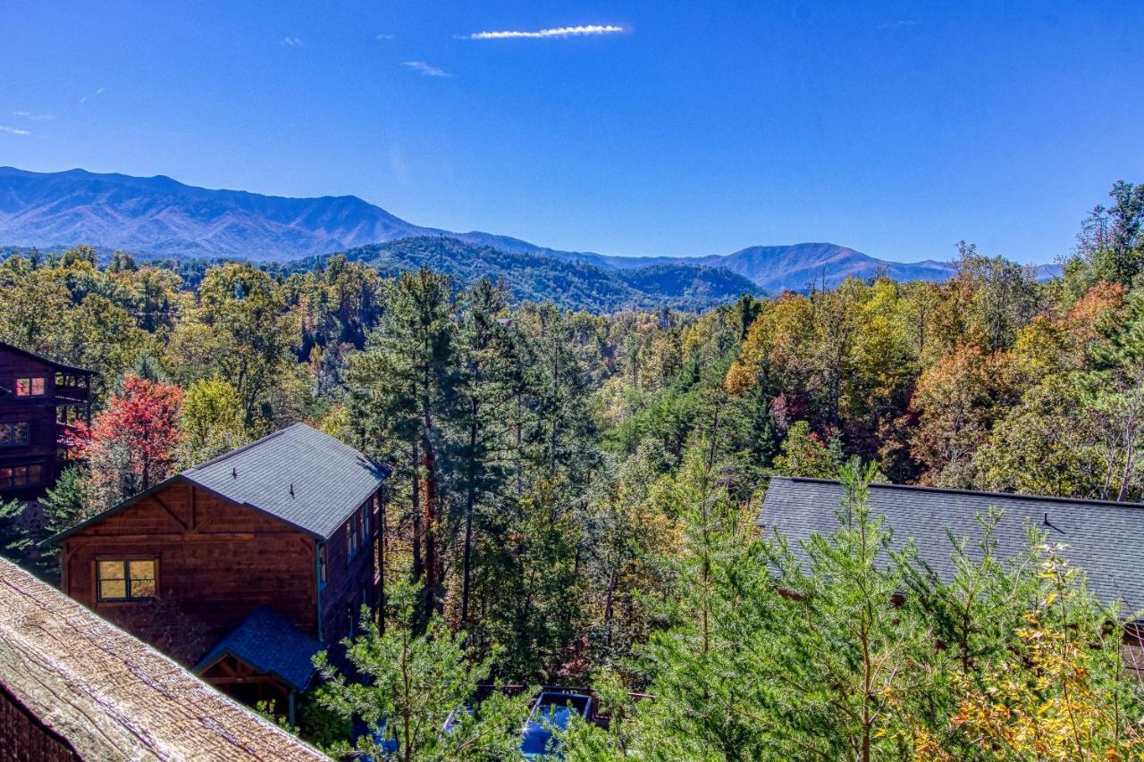 Lazy Bear Lodge, Hot Tub, Resort Pool, Wifi, 1089 Free Tickets Each Paid Day, Dollywood And More Gatlinburg Kültér fotó