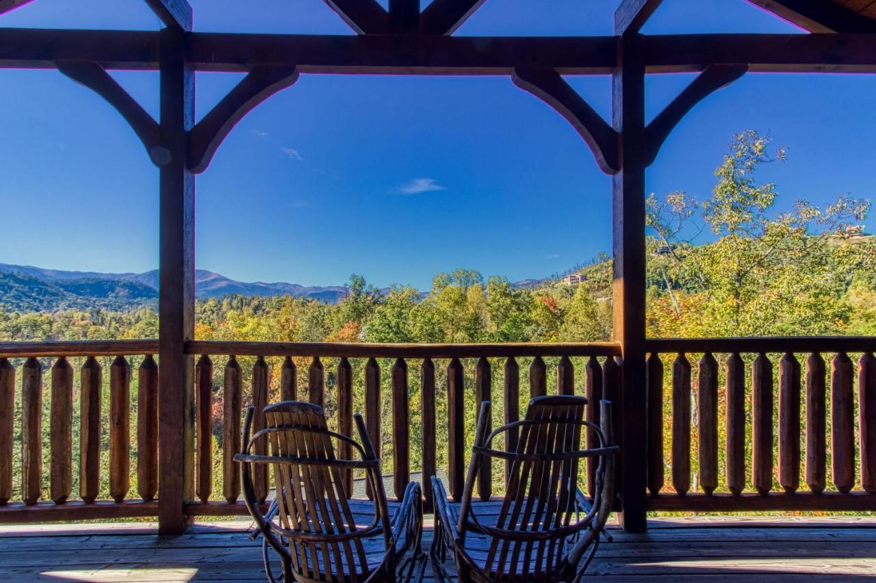 Lazy Bear Lodge, Hot Tub, Resort Pool, Wifi, 1089 Free Tickets Each Paid Day, Dollywood And More Gatlinburg Kültér fotó